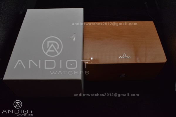 Omega Wood Box Set