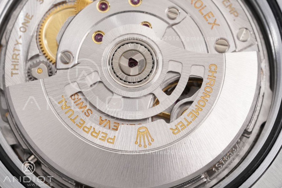 DayDate 40 SS QF 1:1 Best Edition Blue Ombre Dial on President Bracelet VR3255 V8 (Gain Weight)