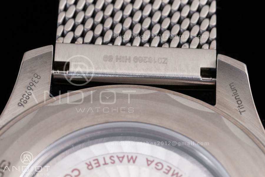 Seamaster 300M Diver Titanium/Bronze Gold VSF 1:1 Best Edition Green Dial on Titanium Mesh Bracelet Asian Super Clone 8806