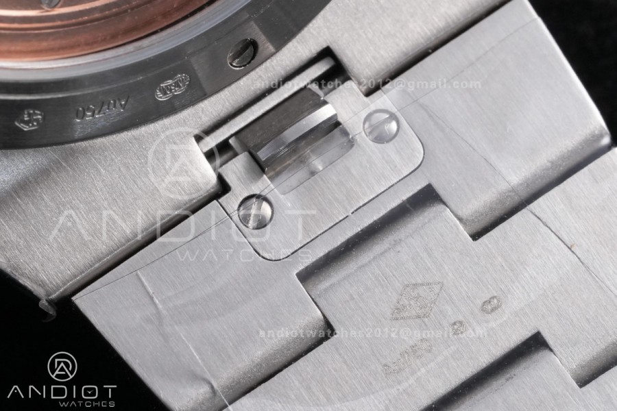 Overseas Ultra-Thin 2000V 8F Best Edition Grey Dial on SS Bracelet A1120