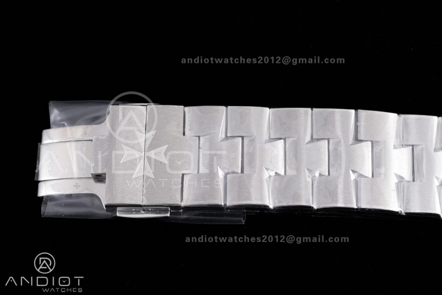 Overseas Ultra-Thin 2000V 8F Best Edition Grey Dial on SS Bracelet A1120