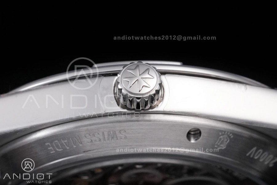 Overseas Ultra-Thin 2000V 8F Best Edition Blue Dial on SS Bracelet A1120