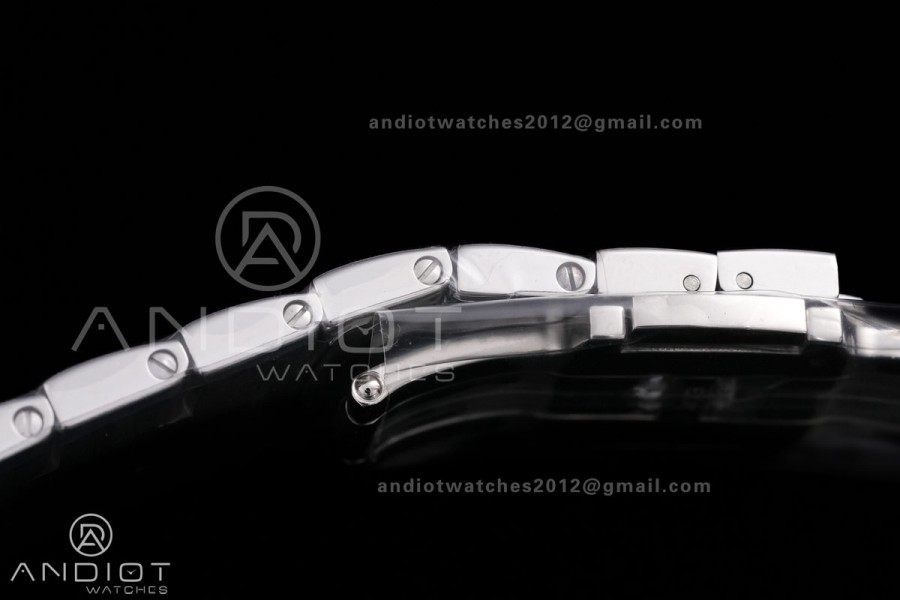 Overseas Ultra-Thin 2000V 8F Best Edition Blue Dial on SS Bracelet A1120