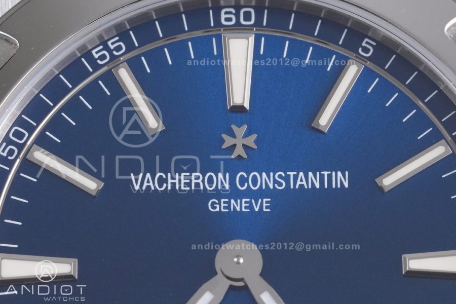 Overseas Ultra-Thin 2000V 8F Best Edition Blue Dial on SS Bracelet A1120