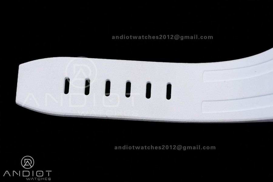 Royal Oak Offshore Diver 15707 White Ceramic APSF 1:1 Best Edition SA3120 Super Clone