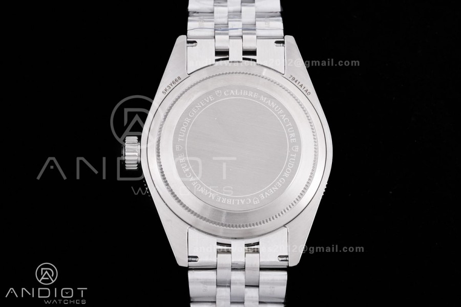 Heritage Black Bay M79000 37mm SS GRF 1:1 Best Edition Turquoise Dial on SS Bracelet A2824