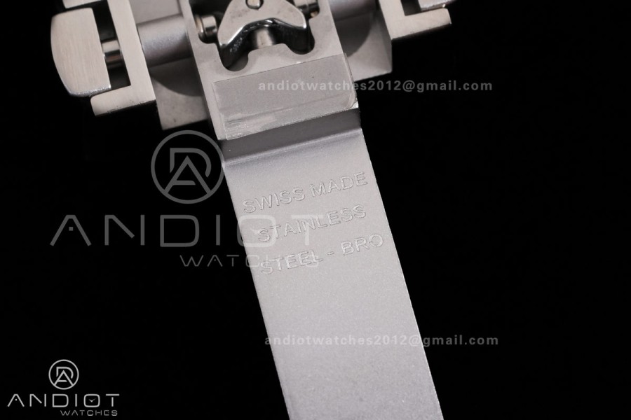 Pilot Chrono IW388104 APSF 1:1 Best Edition Green Dial on SS Bracelet SA69385 Super Clone