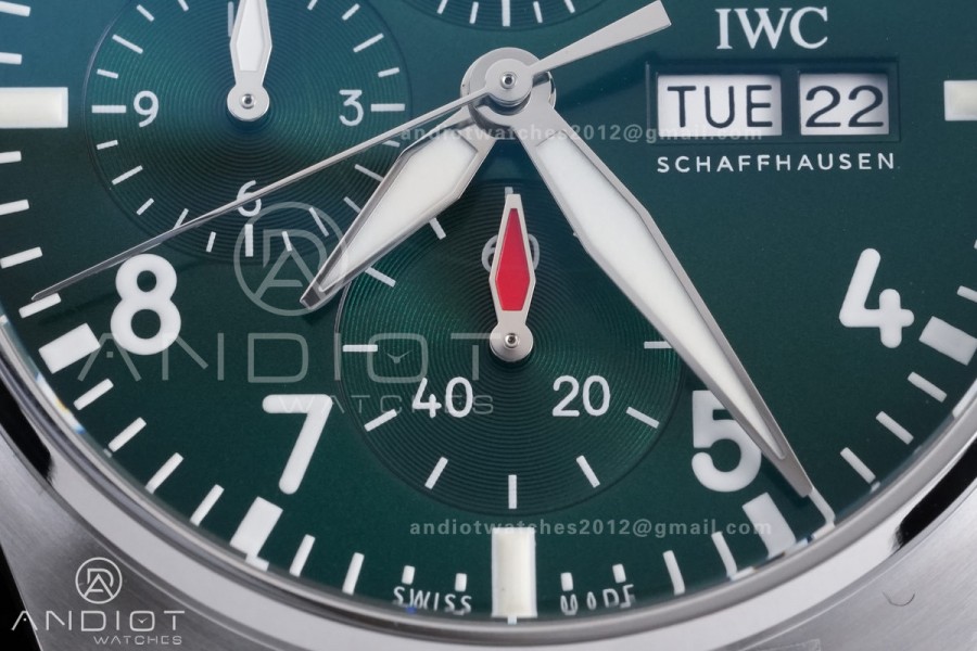 Pilot Chrono IW388104 APSF 1:1 Best Edition Green Dial on SS Bracelet SA69385 Super Clone