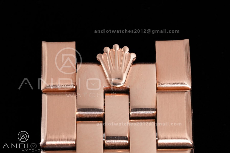 Land Dweller 127335 DIWF Best Edition White Dial on RG Bracelet A7135