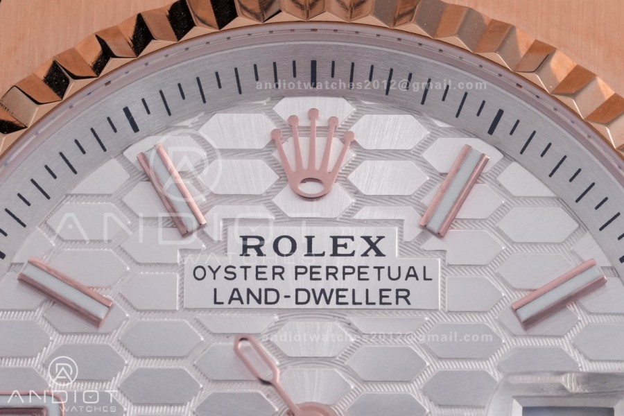 Land Dweller 127335 DIWF Best Edition White Dial on RG Bracelet A7135