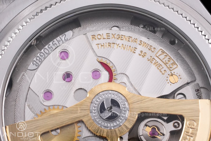 Land Dweller 127334 DIWF Best Edition White Dial on SS Bracelet A7135