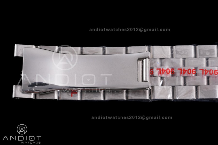 Land Dweller 127334 DIWF Best Edition White Dial on SS Bracelet A7135