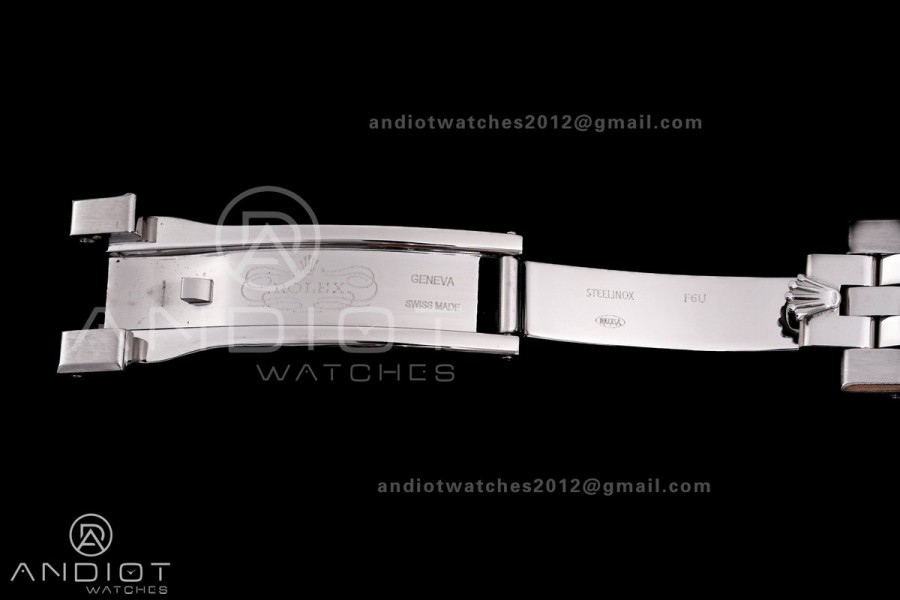 Land Dweller 127334 DIWF Best Edition White Dial on SS Bracelet A7135