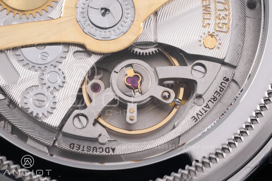 Land Dweller 127334 DIWF Best Edition White Dial on SS Bracelet A7135