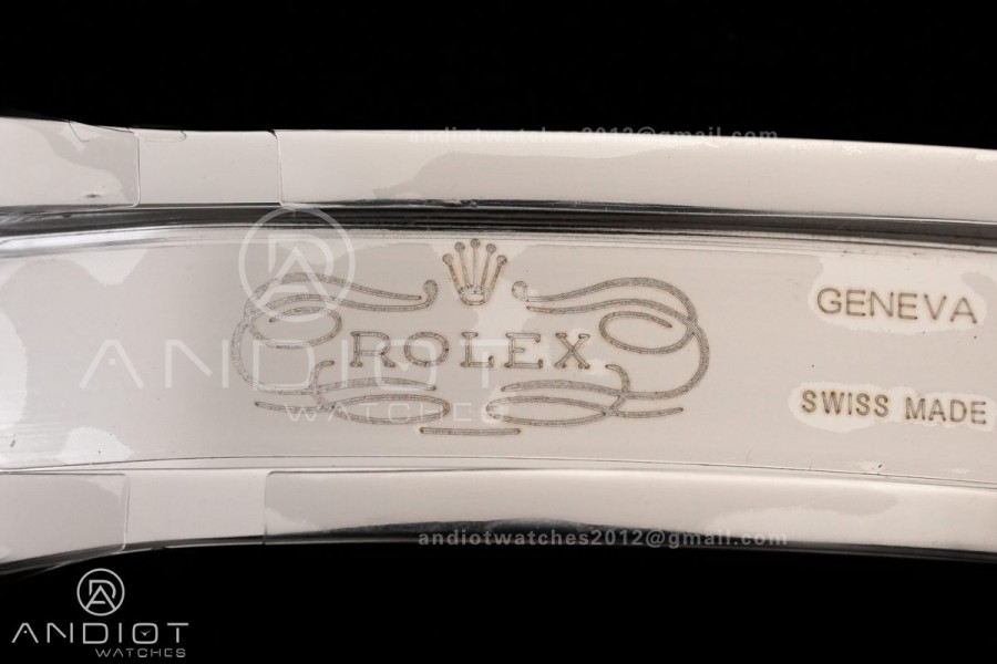 DateJust 31 Ladies GSF White Dial Roman Markers on Jubilee Bracelet A2236	