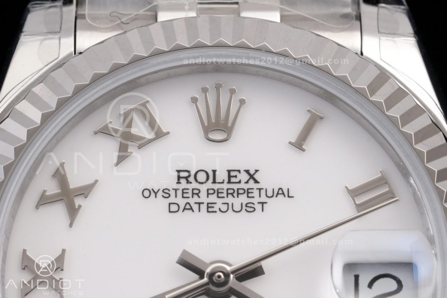 DateJust 31 Ladies GSF White Dial Roman Markers on Jubilee Bracelet A2236	