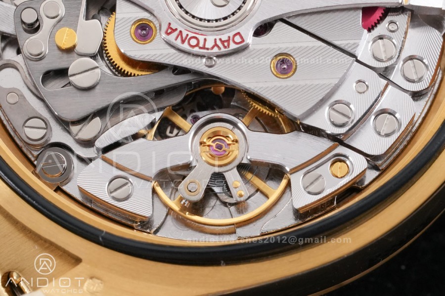 Daytona 126518 RCF 1:1 Best Edition YG/Black Dial on Oysterflex Strap SH4131