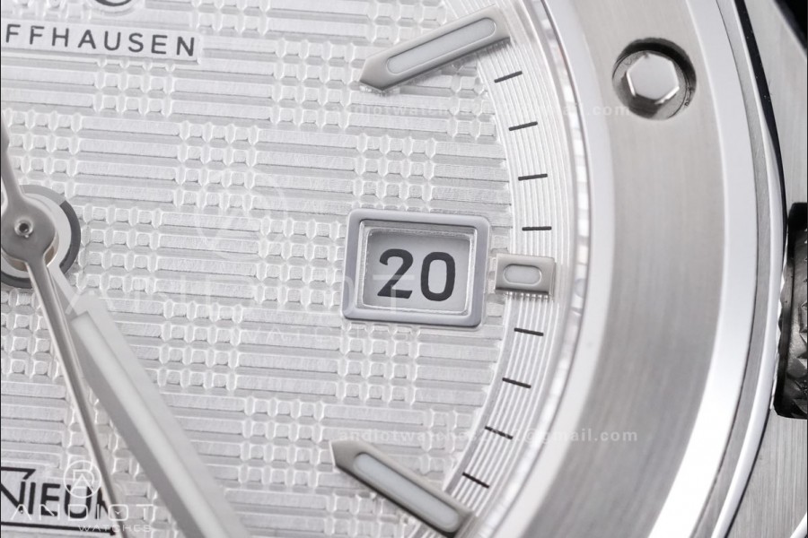 GH Factory IWC Ingenieur IW328902 White Dial On SS Automatic Miyota 9015