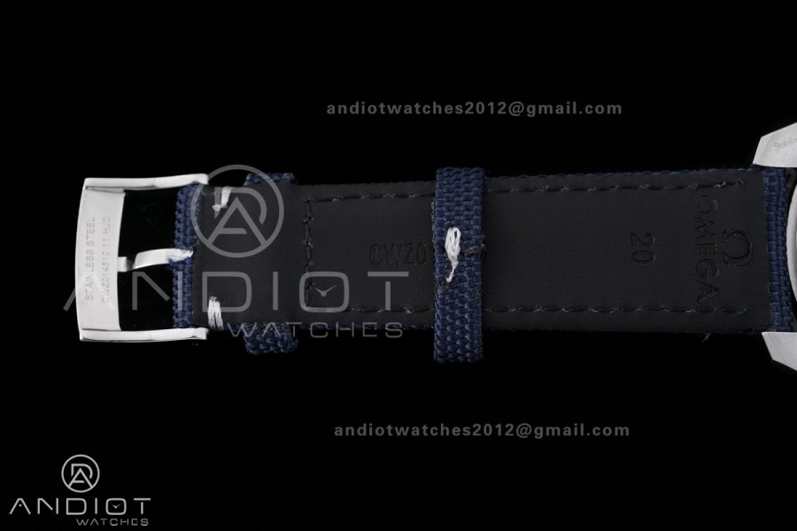 Speedmaster Professional Snoopy SS SMF 1:1 Best Edition Silver Dial Blue Marker On Blue Nylon Strap A3861(Free SS Bracelet)