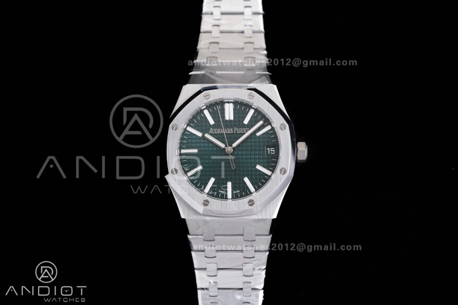 Royal Oak 15510 SS TOP 1:1 Best Edition Green Dial on SS Bracelet SA4302 Super Clone