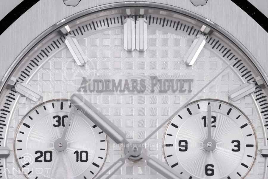 Royal Oak Chrono 26240 SS TOP 1:1 Best Edition Silver Dial on SS Bracelet DD4401 Super Clone