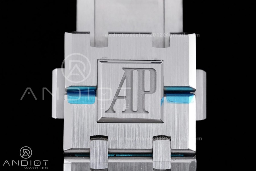 Royal Oak Chrono 26240 SS TOP 1:1 Best Edition Blue Dial on SS Bracelet DD4401 Super Clone