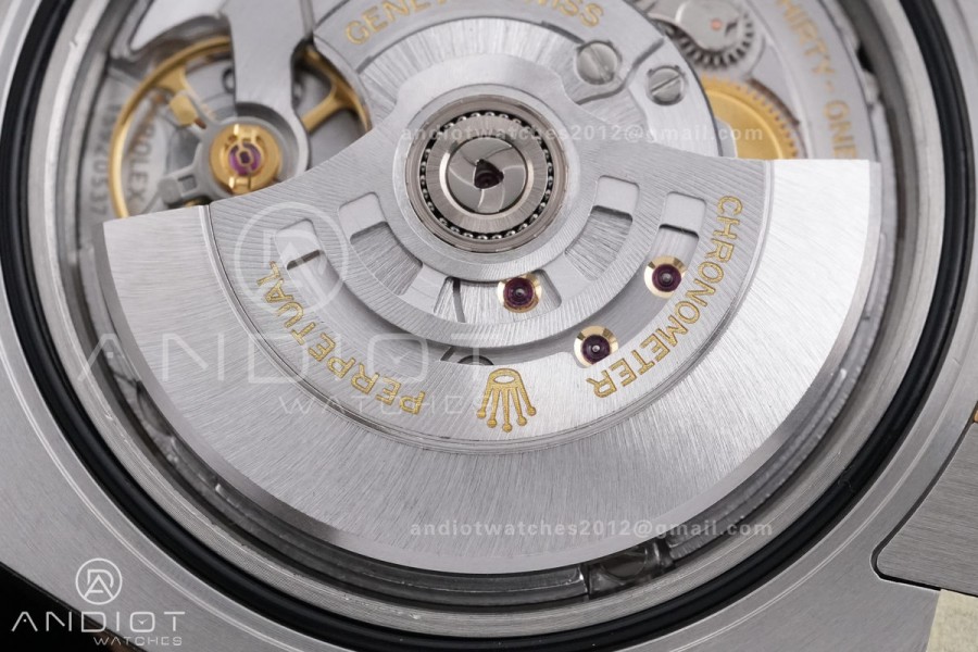 Submariner 126613LB V2 VSF 1:1 Best Edition Blue Dial On SS/YG Bracelet DD3235 Gain Weight 186g