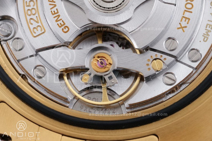 GMT Master II 126718 GRNR 904L SS RCF 1:1 Best Edition on Jubilee Bracelet SH3285