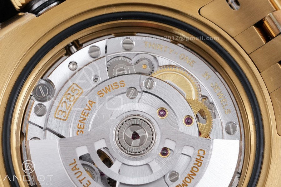 GMT Master II 126718 GRNR 904L SS RCF 1:1 Best Edition on Jubilee Bracelet SH3285