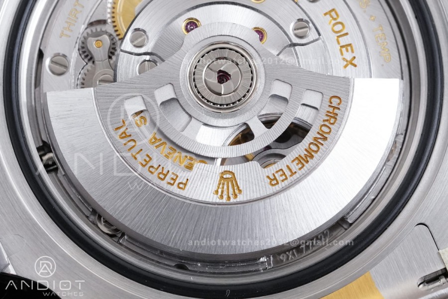 GMT Master II 126713 GRNR 904L SS RCF 1:1 Best Edition on Jubilee Bracelet SH3285