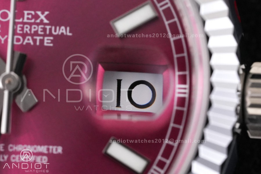 Day Date 128239 Gain Weight QF 1:1 Best Edition Cherry Red Dial Stick Marker On President Bracelet VR3255