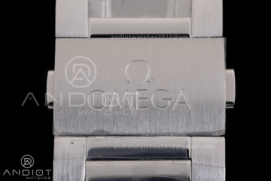 Aqua Terra 150M Master Chronometers VSF 1:1 Best Edition Light Blue Dial Blue Hand on SS Bracelet A8900 Super Clone