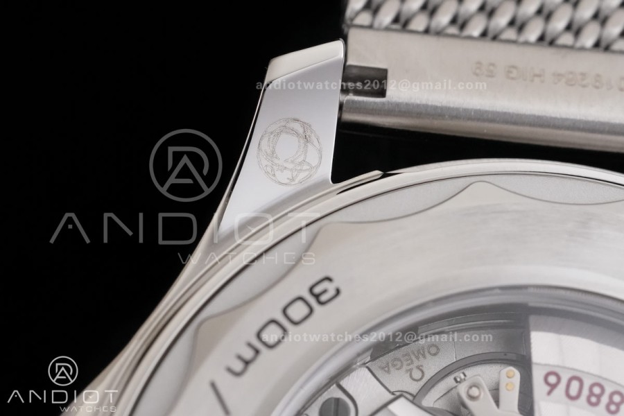 Seamaster 300M Diver SS VSF 1:1 Best Edition Black/Orange Dial on SS Mesh Bracelet VS8806 Super Clone