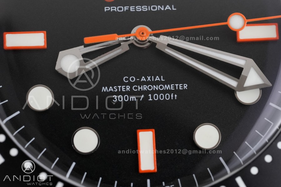 Seamaster 300M Diver SS VSF 1:1 Best Edition Black/Orange Dial on SS Mesh Bracelet VS8806 Super Clone