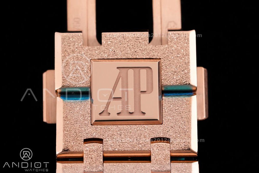 Royal Oak Chrono 26240 Frosted RG DDF 1:1 Best Edition Blue/RG Dial on RG Bracelet DD4401 Super Clone (SW Dial)