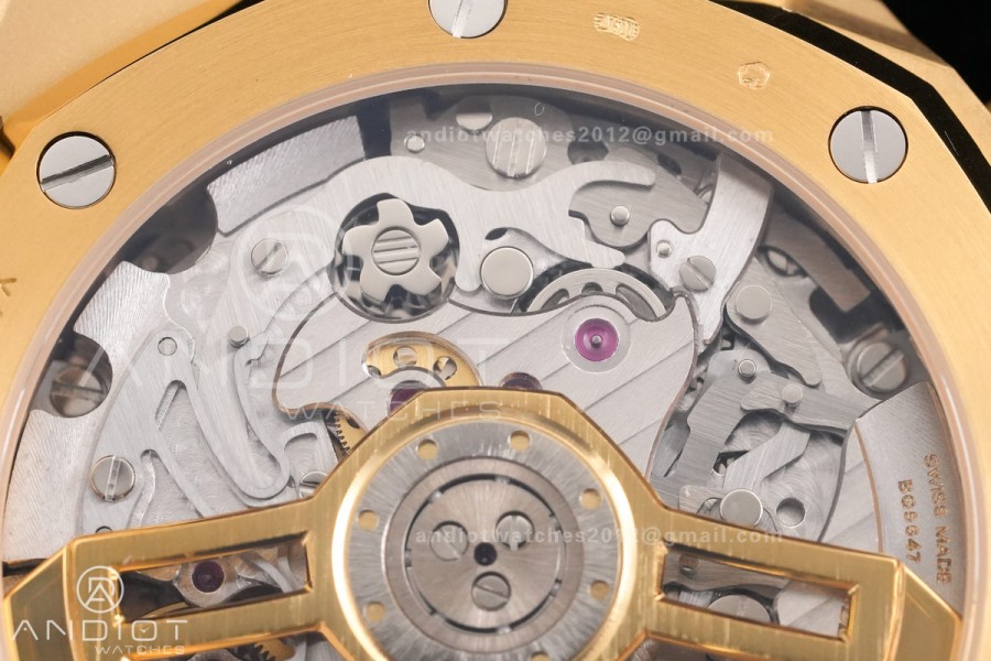 Royal Oak Chrono 26240 Frosted YG DDF 1:1 Best Edition YG/Black Dial on YG Bracelet DD4401 Super Clone (SW Dial)