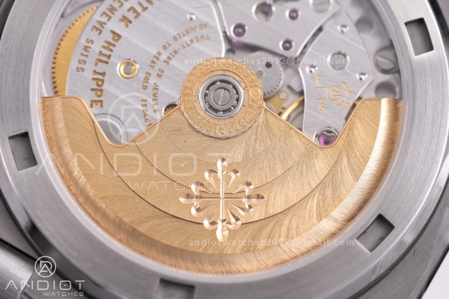 Nautilus 5711/1A SS VF 1:1 Best Edition Blue Textured Dial On SS Bracelet Super Clone 324