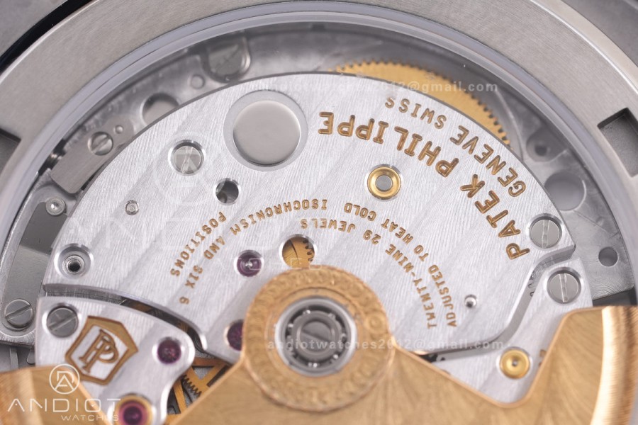 Nautilus 5711/1A SS VF 1:1 Best Edition Blue Textured Dial On SS Bracelet Super Clone 324