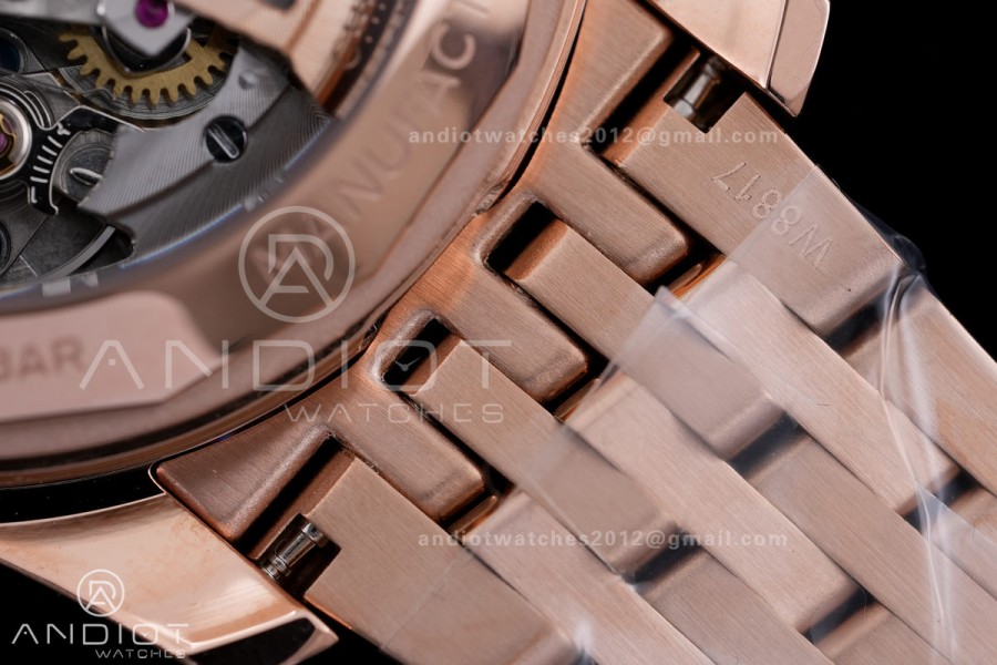 Navitimer B01 RG 43mm BLS 1:1 Best Edition Black Dial White Subdial on RG Bracelet A7750