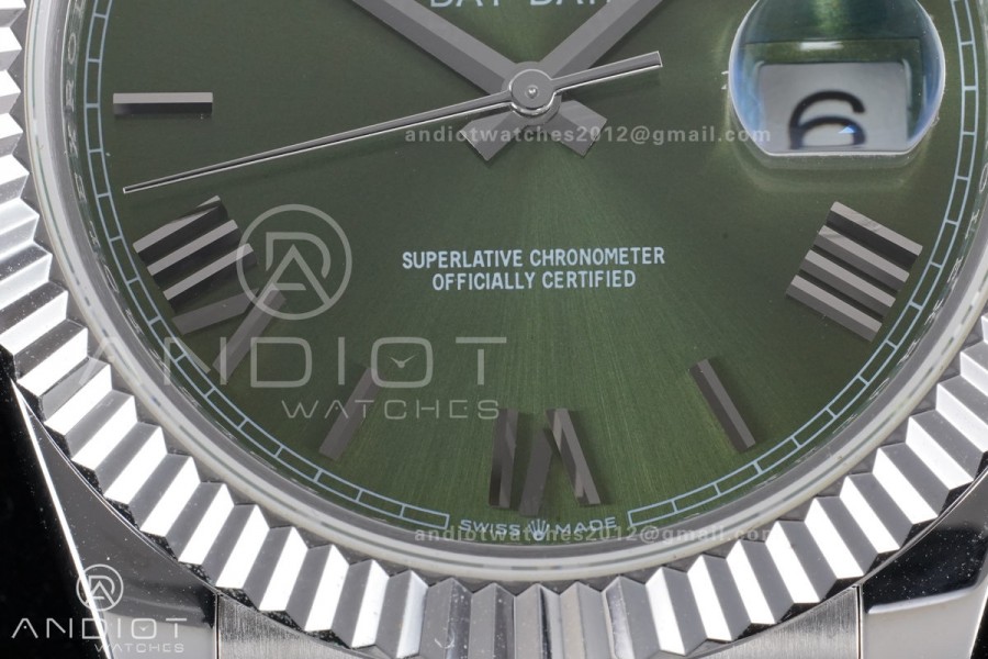 DayDate 40mm 904L Flt Wt WG/WG O-Green/Rm KF VR3255