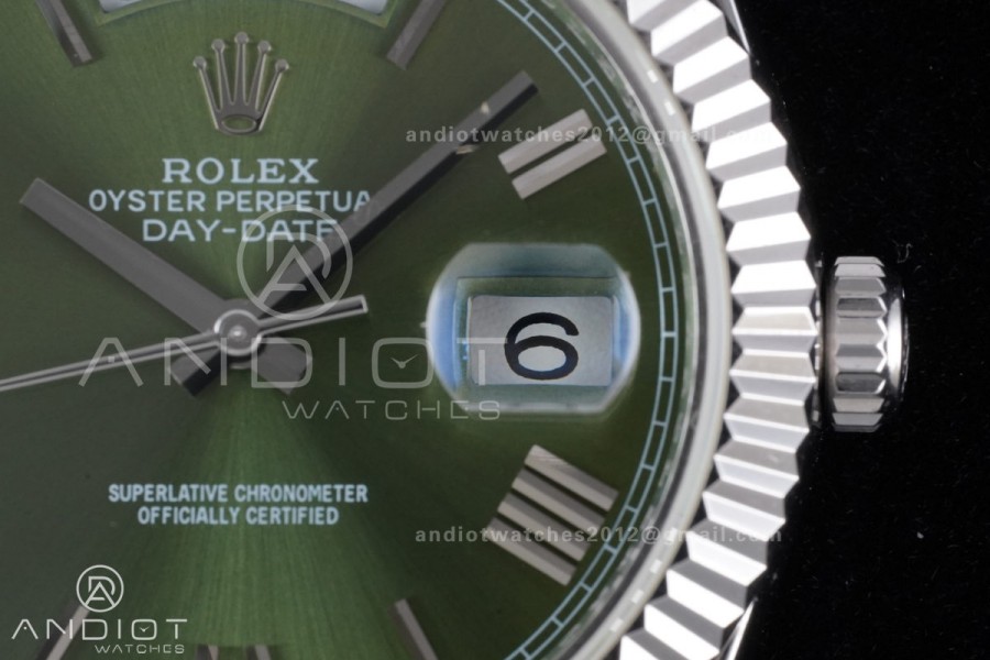 DayDate 40mm 904L Flt Wt WG/WG O-Green/Rm KF VR3255