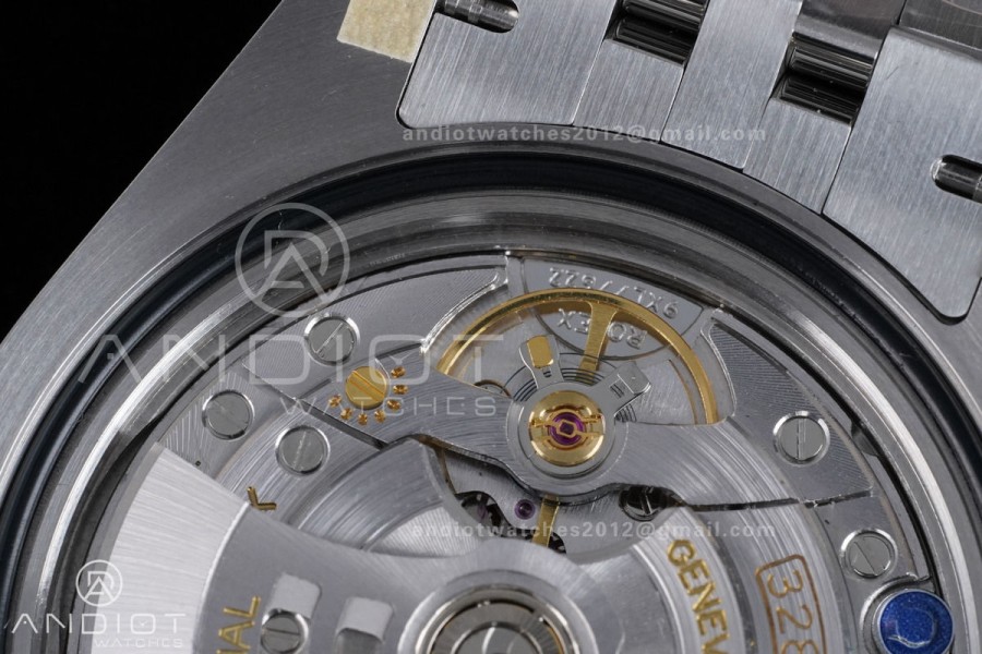 GMT Master II 126710 BLNR 904L SS ARF 1:1 Best Edition New SH3285 On Jubilee Bracelet V2