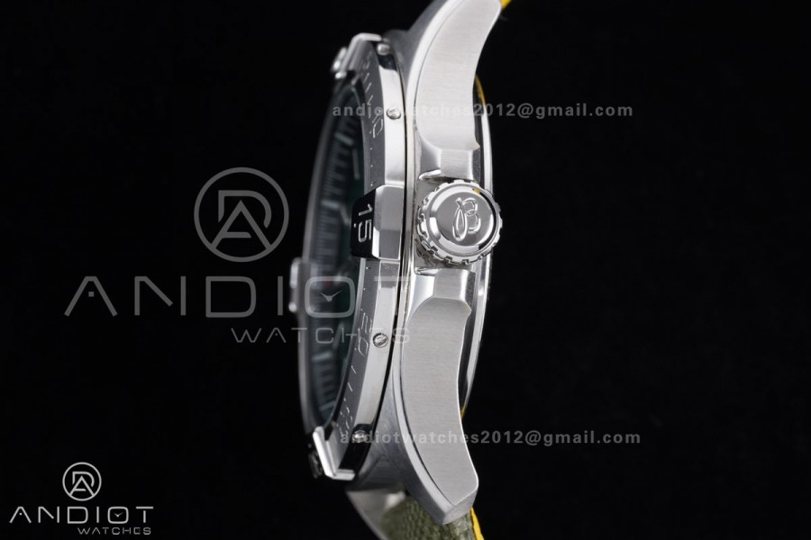 Avenger Chronometer 42mm SS BLSF 1:1 Best Edition Green Dial On Green Nylon Strap A2824