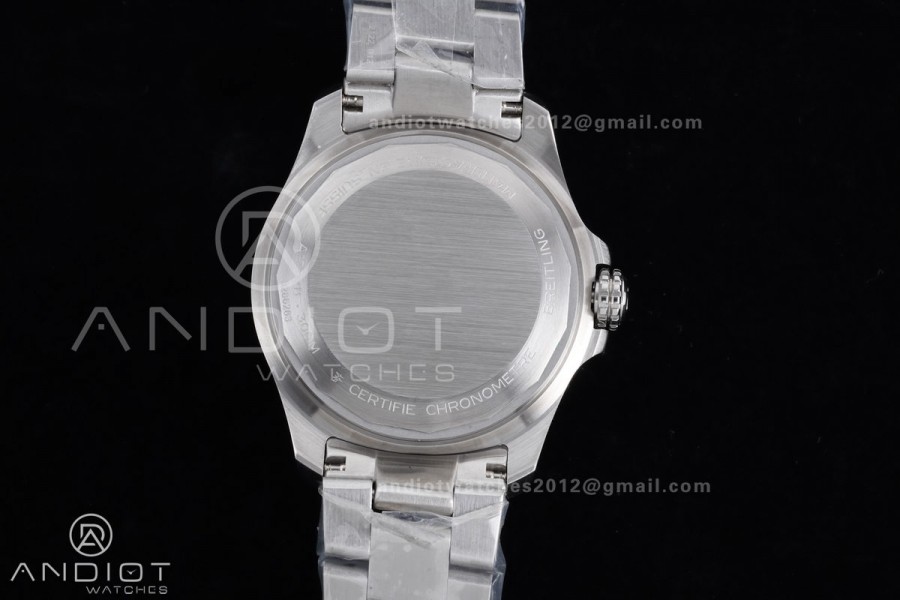 Avenger Chronometer 42mm SS BLSF 1:1 Best Version Green Dial On SS Bracelet A2824