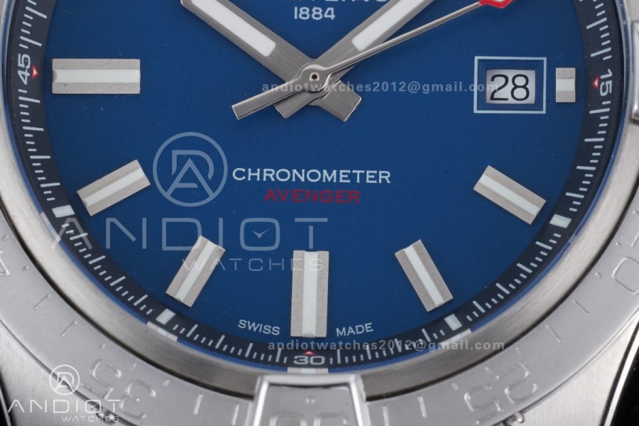 Avenger Chronometer 42mm SS BLSF 1:1 Best Version Blue Dial On SS Bracelet A2824