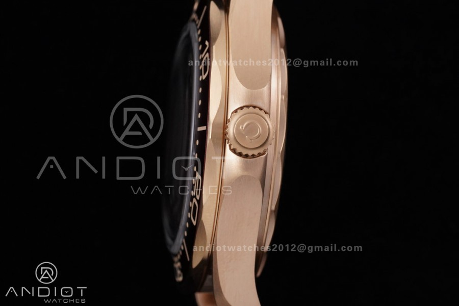 Seamaster 300M Diver Rose Gold VSF 1:1 Best Edition Black Dial on Mesh Bracelet A8806