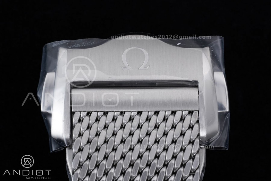 2025 New Seamaster 300 VSF 1:1 Best Edition Black Dial on SS Mesh Bracelet SA8806