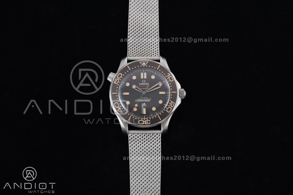 Seamaster 300 "No Time to Die" Limited E...
