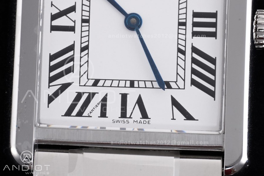 Tank Solo 27.5x34.8mm AF SS White Dial on SS Bracelet Ronda Quartz