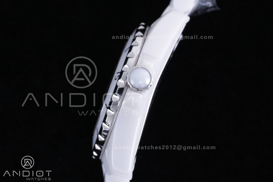 J12 33mm HTF 1:1 Best Edition White Korea Ceramic White Dial Diamond Markers on Bracelet Swiss Quartz